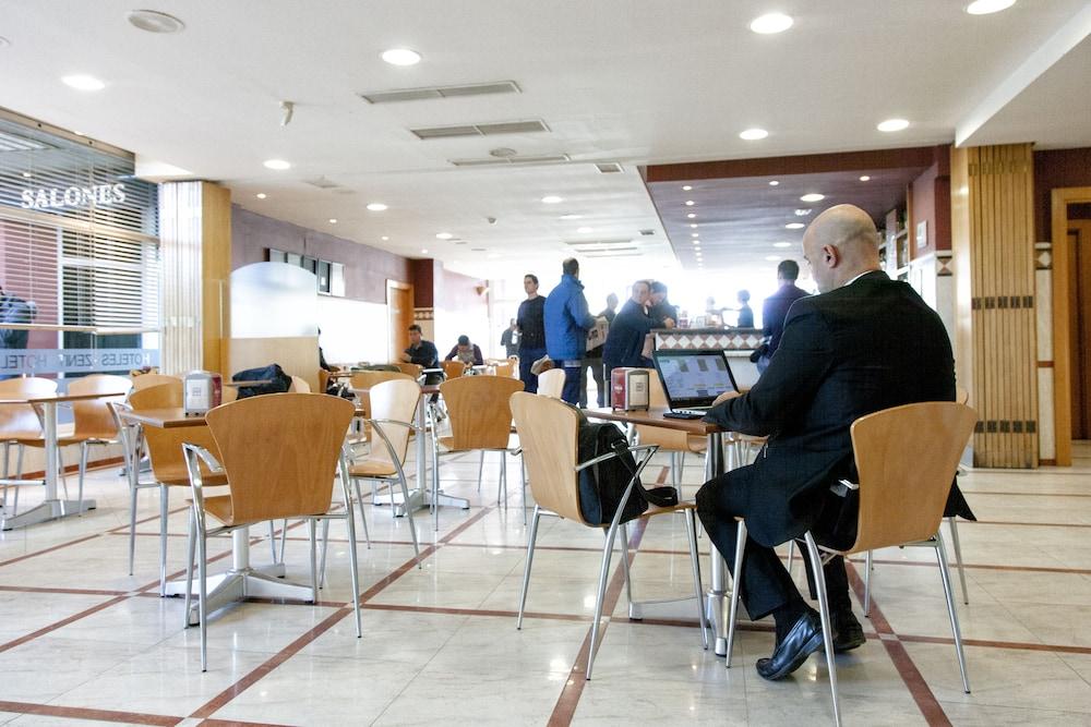 Zenit Logrono Hotel Ngoại thất bức ảnh